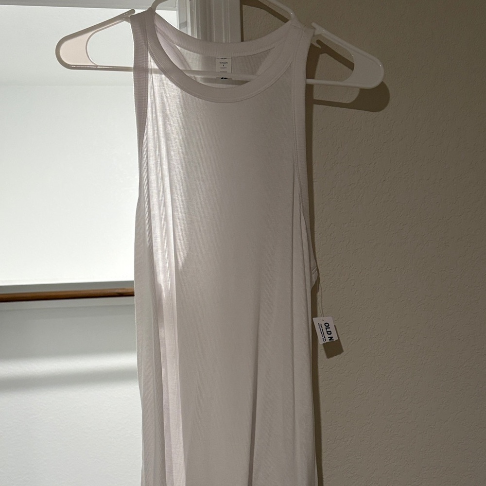 Old Navy Classic White Tank Top